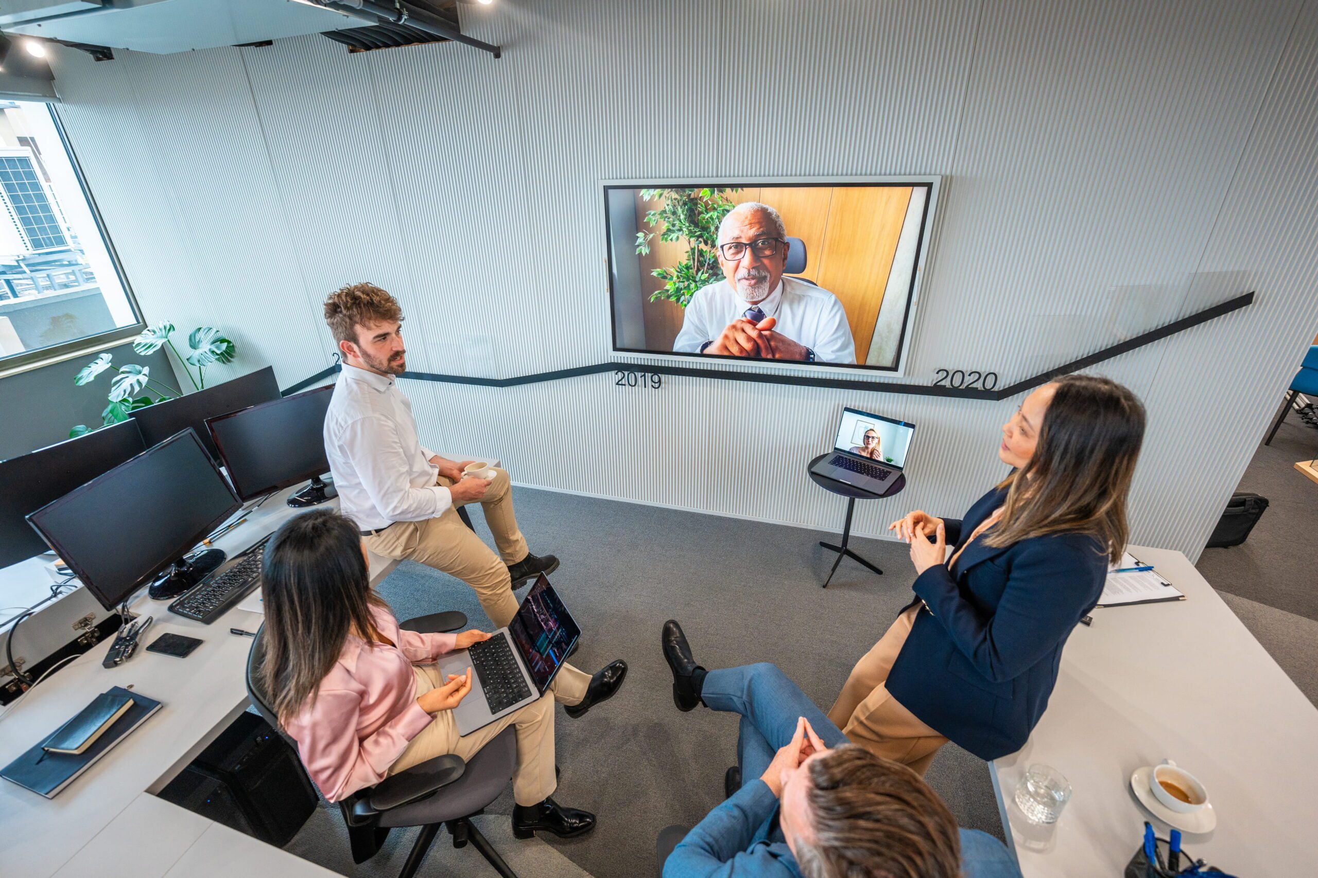 Why Audio Visual Projects Go Wrong | Concept AV How Do You Create Seamless Collaboration Between Remote And Office Teams Concept Av 3pu Scaled